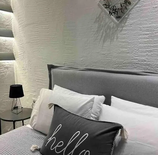 Antoniou Santorini Luxury Апартаменты *